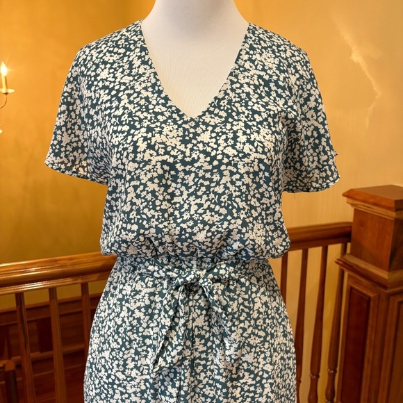 V-Neck Flowy Floral Viridian Summer Dress Wmn’s XS - Picture 2 of 11